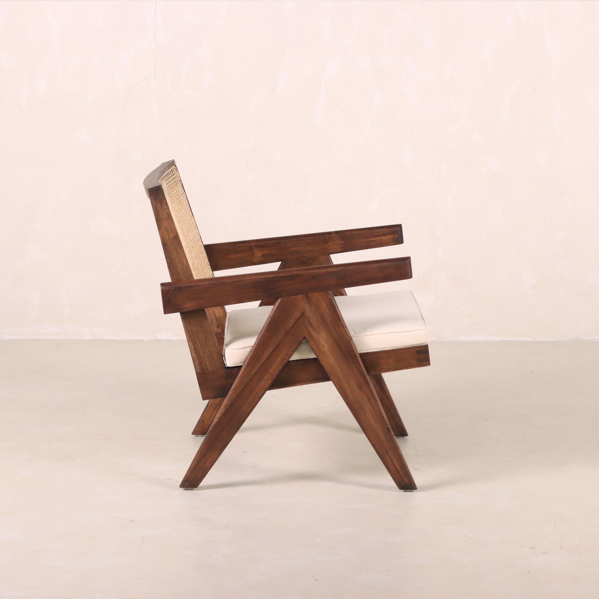 椅子 Easy lounge chair Easy Lounge Chair – TreeHause