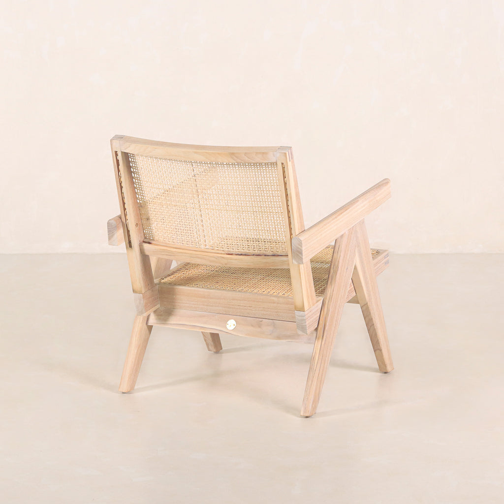 Easy Lounge Chair Sun-bleached