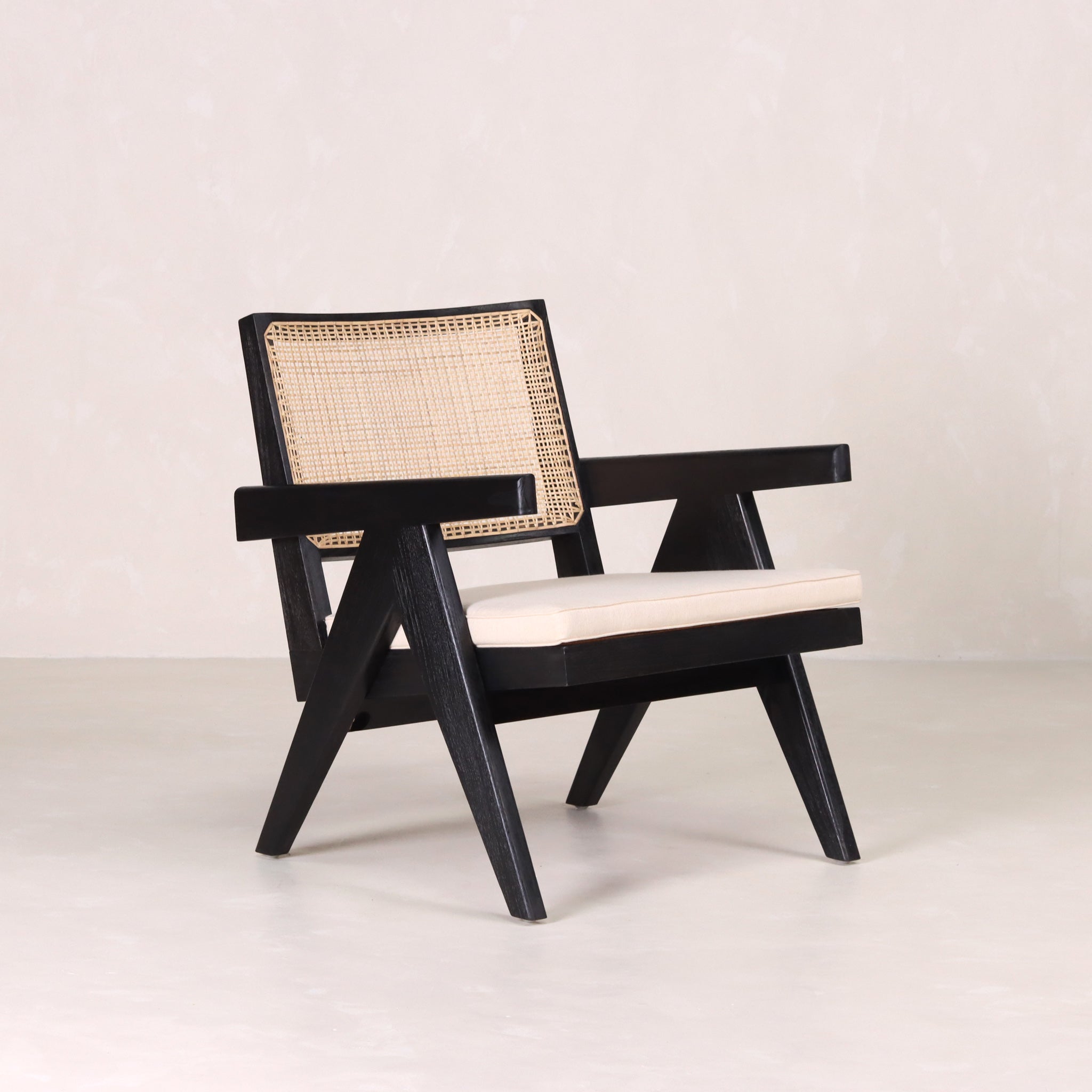 Easy Lounge Chair – TreeHause