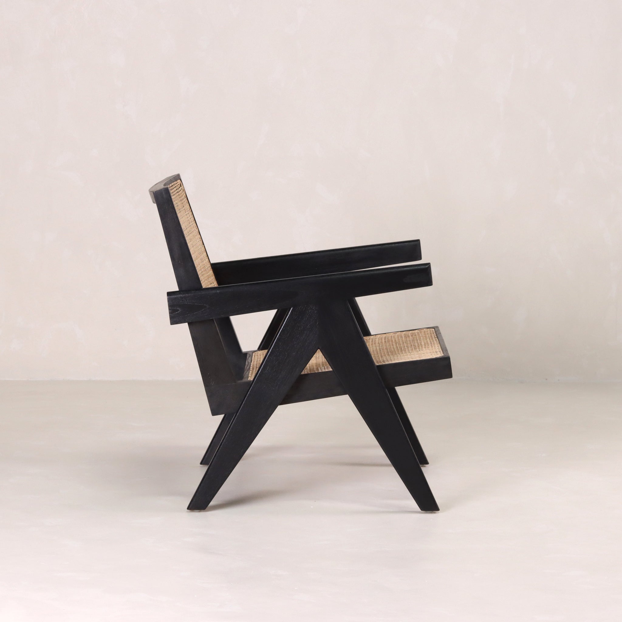 Easy Lounge Chair – TreeHause